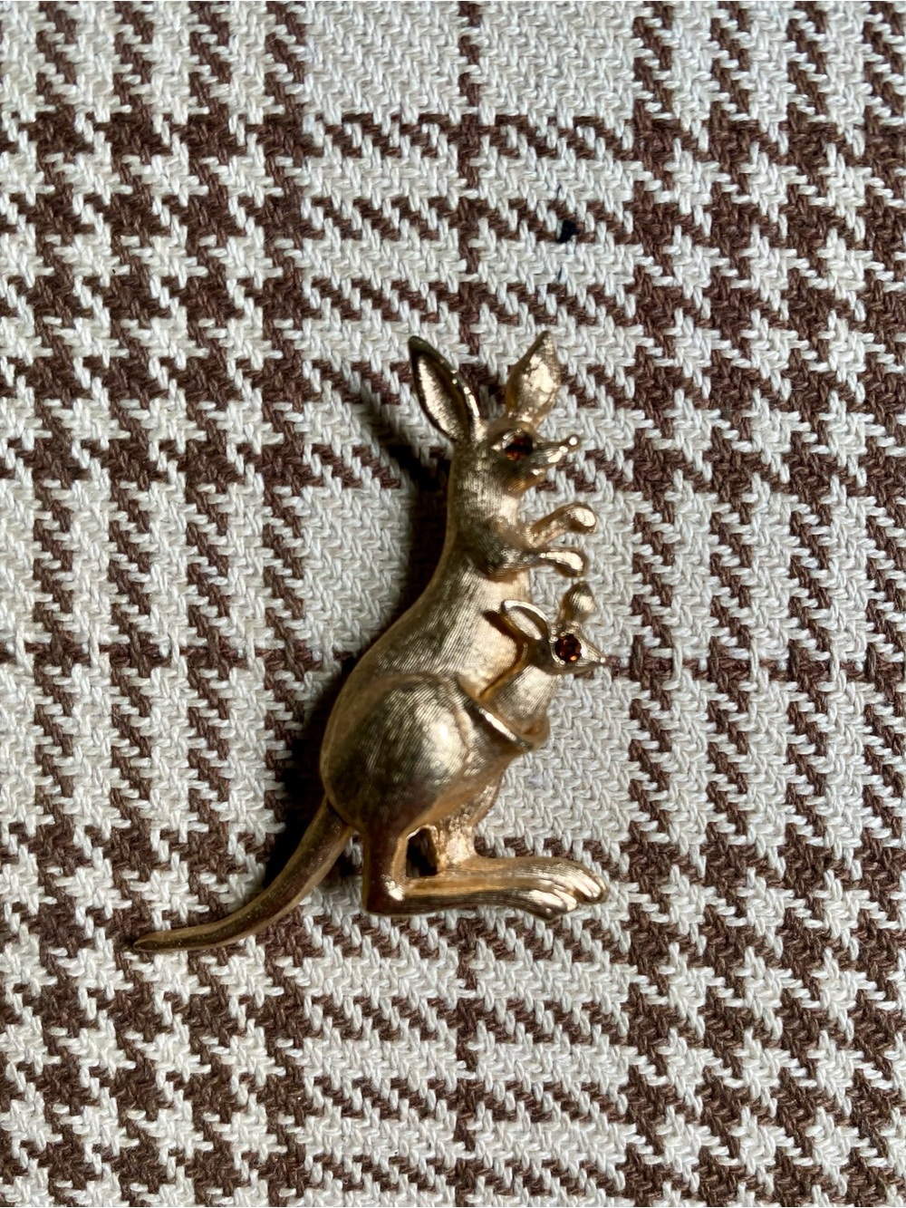Avon Gold Kangaroo Mom and Joey Brooch with Red Eyes